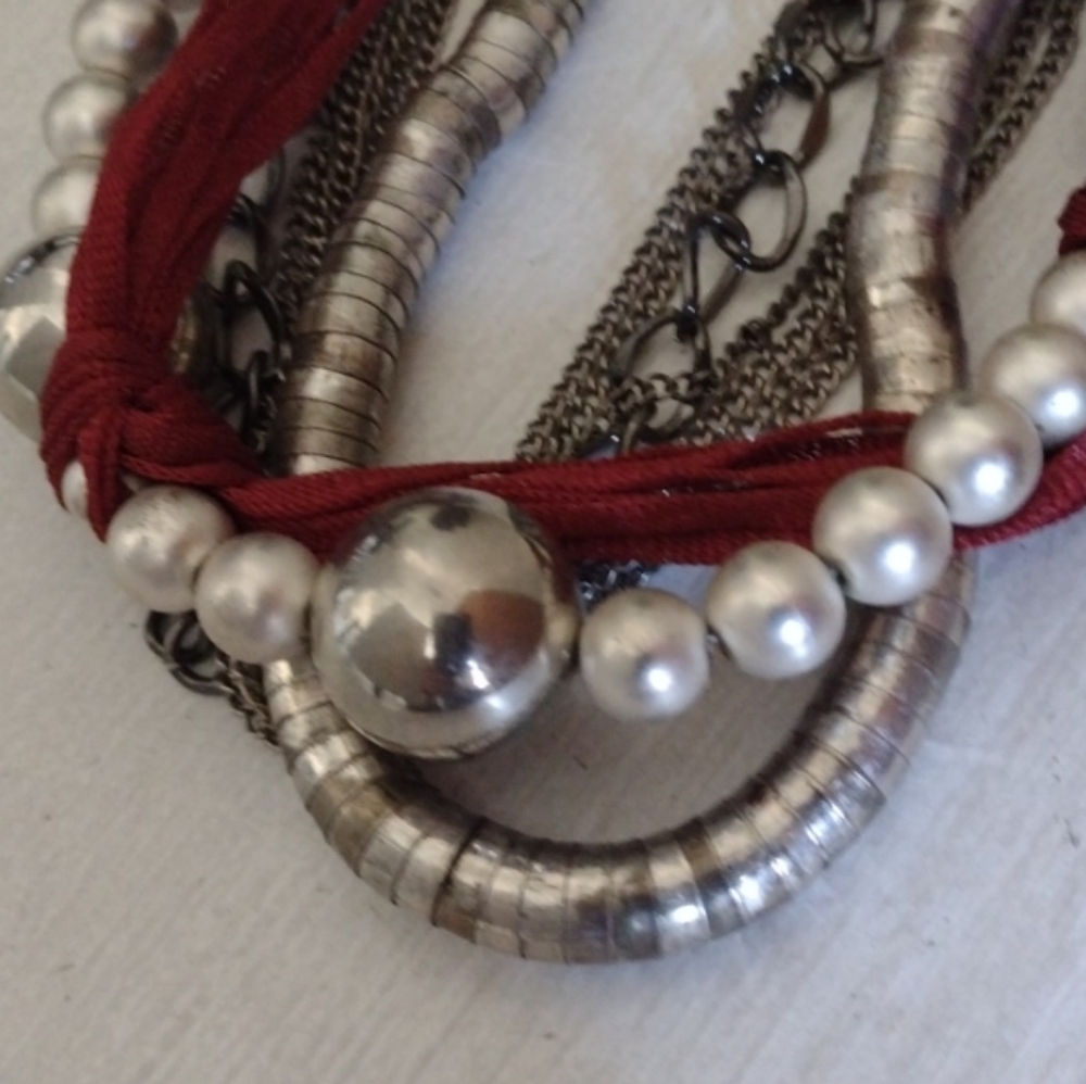 Multimedia & Very Silver-Like Beaded Multi-Chain Statement Wearable Art Necklace - Picture 3 of 12